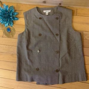 Calvin Klein suit vest size? Looks like Large